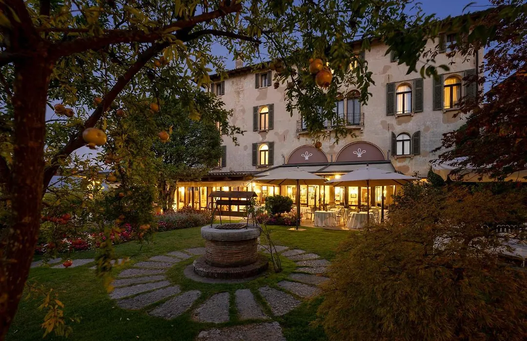 Hotel Villa Cipriani-1